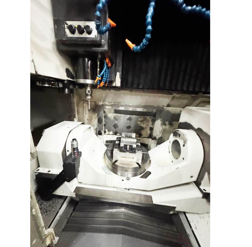 Centro Vertical Okuma GENOS M460V-5AX - Imagen 3