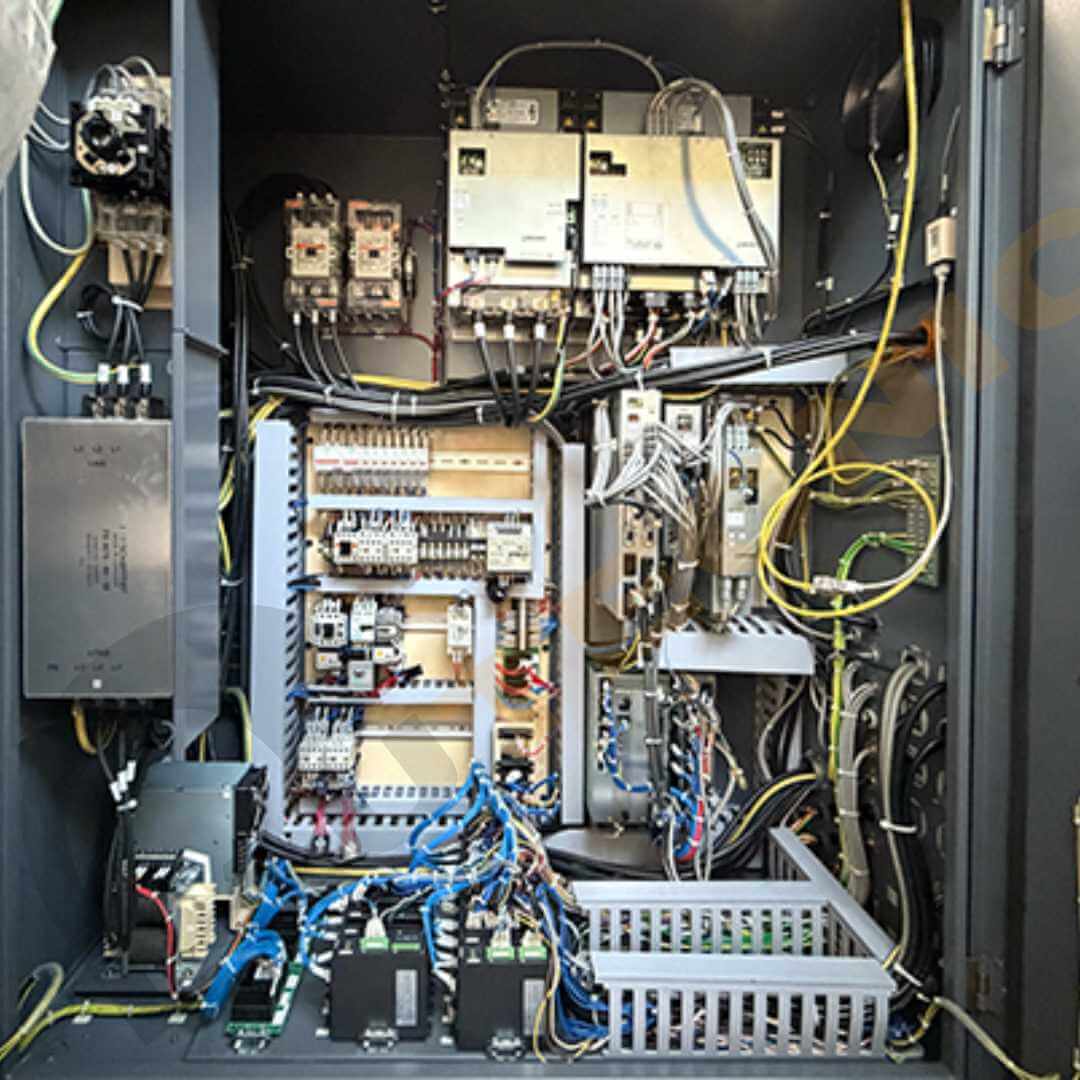 Centro de mecanizado vertical OKUMA MB-66VA